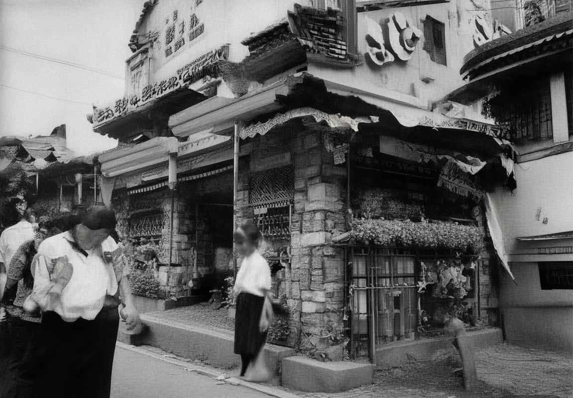 詹姆斯·哈登快船转型期：组织天赋闲置与后撤步三分的困境